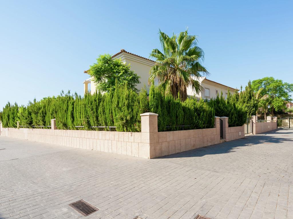 Belvilla By Oyo Villa Mosa Claire Banos y Mendigo Exteriér fotografie